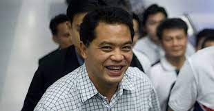 ฮาร์ท สุทธิพงศ์ สุทธิพงศ์ ทัดพิทักษ์กุล ฮาร์ท ม.112 แรมโบ้อีสาน อภิวัฒน์ ขันทอง เสกสกล อัตถาวงศ์ สน.นางเลิ้ง ข่าวด่วน ข่าว. Da M2tr0rlqe2m