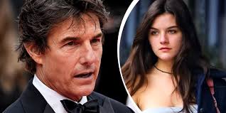 🚨BREAKING: Suri Cruise Drops Tom's Last Name At Graduation As He Skips It For Taylor Swift Concert....see more https://g2w2.short.gy/SwiftNewsB