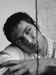 Como Gabriel Leone ganha espaço em Hollywood com 'Ferrari'