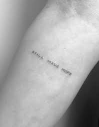 Tattoo Back Text Writing Retromoda Dovme Fikirleri Dovme Dovme Modelleri