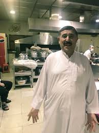 سلطان الفره On Twitter يقولون من عاشر قوما 40 يوما صار منهم فما بالكم بمن عاشر اهل عنيزة لأكثر من 24 عامآ عبدالقدوس صاحب مطعم شباب عنيزة يحتفل