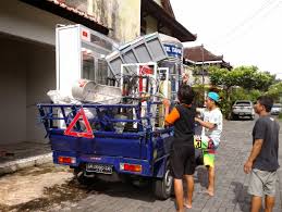 Si distribusi gambar kegiatan konsumen benda ekonomi contoh distribusi semi langsung gambar pasar tradisional distribusi gas contoh kegiatan redistribusi apa itu distribusi contoh saluran distribusi produk 5 gambar kegiatan distribusi kegiatan dalam jasa 1 contoh kegiatan. Kegiatan Menghabiskan Atau Mengurangi Nilai Guna Barang Dan Jasa Disebut