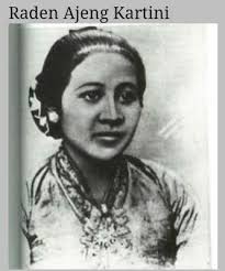 Adapun berikut ini adalah contoh gambar ra kartini kartun yang bisa kamu gunakan untuk membuat quotes ucapan selamat hari kartini. 10 Cara Mewarnai Ibu Kartini Terbagus Lingkar Png