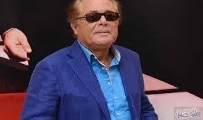 إقامة عزاء الراحل محمود عبد العزيز في مسجد الشرطة في مدينة أكتوبر Mens Sunglasses Square Sunglass Sunglasses