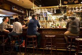 Boston has a bar to suit every taste and budget | © david parker / alamy stock photo. Oldest Bars In Boston 9 Historic Places For Drinks And Fun Times