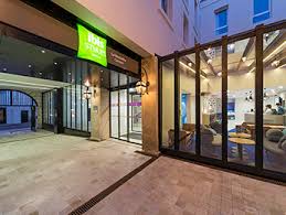 Le personnel de l´ hôtelhôtel mercure la rochelle vieux port sud vous souhaite la bienvenue ! Hotel In La Rochelle Mercure La Rochelle Vieux Port Sud Hotel All