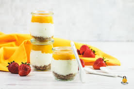 Partyrezepte zum vorbereiten essen und trinken. Sommerliches Mango Cheesecake Dessert Im Glas Backina