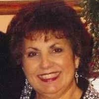 Phyllis Hackett's Instagram, Twitter & Facebook