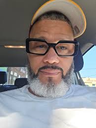 8 yrs off hard drugs but me and my weed gotta stick together. I wouldn't be  sober if it hadn't FINALLY became legal