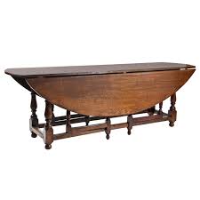 Round drop leaf dining tables offer traditional elegance. Large Vintage English Oval Drop Leaf Dining Table 1stdibs Com Drop Leaf Dining Table Dining Table Modern Dining Room Tables