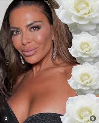 Renee Bidwell's Instagram, Twitter & Facebook