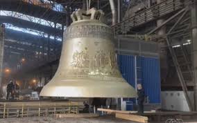 Com 4 metros de altura e 55 toneladas: veja os detalhes do sino gigante que  será instalado na Basílica de Trindade | Goiás | G1