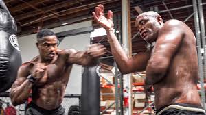 Top produkte von silva jetzt beim outdoorprofi bestellen! Simeon Panda Learning Mma Basics From Anderson Silva Facebook