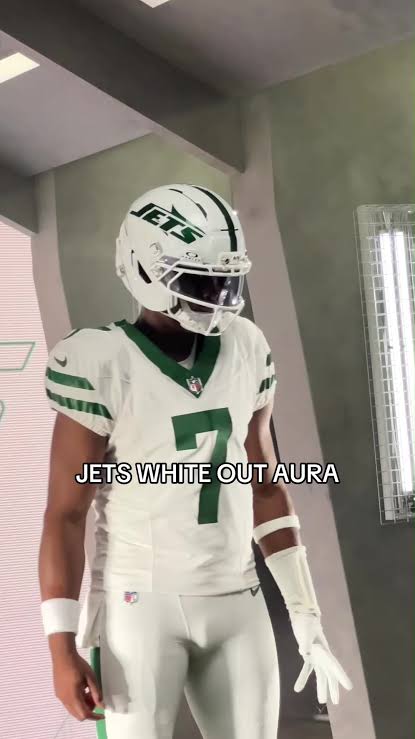 it’s perfect #nyjets #nfl #nflequipment | TikTok
