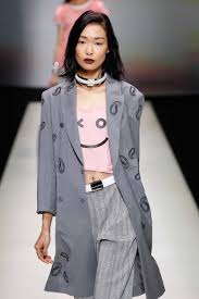 Choppy bangs are making a comeback as one of the most unique korean bangs styles. Korean Short Hairstyles To Try In 2020 All Things Hair Us