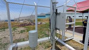 instalación de dispositivos de advertencia de declive resistentes a rayos UV en Arequipa