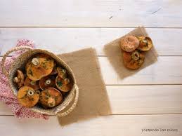 Como os cuento, aprendí a buscar rebollones y ahora sirviéndome de este blog me gustaría compartir unos cuantos consejos que me resultan imprescindibles para salir a ese monte que es de todos con. Rebollones Guisados Con Jamon Y Cebolla Pintando Las Nubes