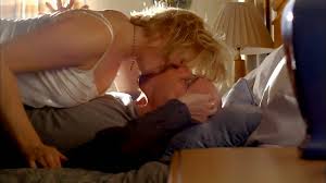 Naked Anna Gunn in Breaking Bad < ANCENSORED