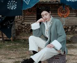 Chinese retro Tibetan clothing ...