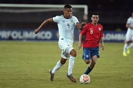 Han spiller hovedsageligt som midtbanespiller for universidad de chile i primera division. Transfer Rumor La U Is Ready To Buy Pablo Aranguiz Big D Soccer