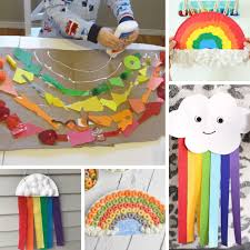 Natural art and craft materials such as flowers, leaves, twigs, bark, seed pods and stones can be found in almost any street, any suburb and in any city all around the world. Spring Crafts Perfect For Preschoolers Fun A Day