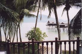 Untuk ke sini, anda boleh menaiki bot dari jeti merang di daerah besut. Tempat Menarik Di Pulau Pangkor Panduan Lengkap