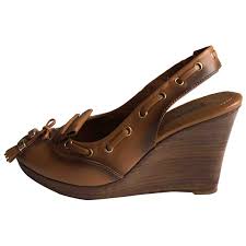 Various leather sling bag brand new are offered on newchic, leather sling bag cheap is worth buying, go and enjoy shopping now! Leather Mules Clogs Uterque Camel Size 40 Eu In Leather 10057769