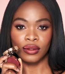 Cakap Bantal Bercahaya Bibir dan Pipi