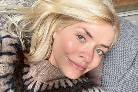 Photogallery of holly willoughby updates weekly. Holly Willoughby Shares Real Reason For Missing This Morning Liverpool Echo