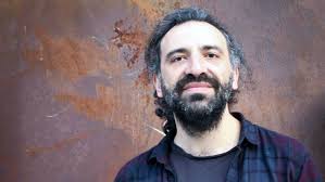 Ecco cosa abbiamo scoperto sul suo conto. Stefano Bollani Chi E Eta Carriera Moglie Vita Privata La Sua Idea Di Musica Ora Passa Per I Chakra Controcopertina Com