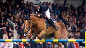 Il ne faut jamais sauter un obstacle sans s'être au préalable assuré que la réception ne présente aucun danger. Le Monde De L Equitation Face A L Obstacle Du Coronavirus