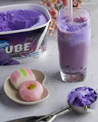 Green tea leaves can be the right combination with the taro. Purple Boba Taro Milk Tea With Tapioca Pearls The Fork Bite