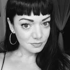 Nicole Zelinka's Instagram, Twitter & Facebook