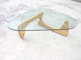 Designed by japanese artist and industrial designer isamu noguchi in 1947, this iconic design comprises of two identical blocks of solid wood which. Isamu Noguchi Coffee Table Cf012 China Manufacturer Living Room Furniture Furniture Products Diytrade China Manufacturers