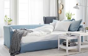 Furniture merupakan kebutuhan yang penting untuk melengkapi rumah anda, membuatnya nyaman dan cantik.hampir tidak ada rumah yang tidak mempunyai furniture karena fungsinya yang begitu penting. 15 Solusi Menata Furniture Rumah Tangga Murah Untuk Ruang Minimalis Ikea Indonesia