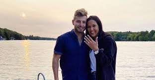 Coach claude julien said youthful enthusiasm has contributed. Canadiens Defenceman Surprises Girlfriend With Lakeside Proposal Offside