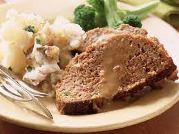 Did the meatloaf of your youth feature a packet of lipton® onion soup or a shot of hot sauce? Meatloaf At 325 Degrees Meatloaf With Mashed Potatoes And Gravy Roasted Beets Thai Meatloaf From Yai S Thai And Model Meals Aneka Ikan Hias