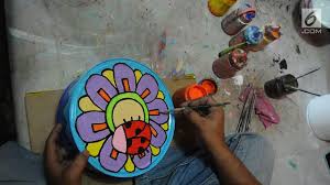 Istilah tekstil memiliki cakupan cukup luas karena jenisnya yang sangat beragam. Kerajinan Fungsi Hias Bahan Dan Unsur Pentingnya Yang Bernilai Estetik Hot Liputan6 Com