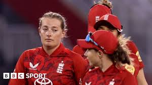 Charlotte Edwards addressing the series loss