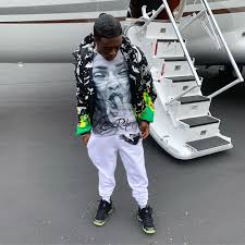 Feel free to download, share. Lil Uzi Vert Doubles Down On His Love Of Rihanna Vogue