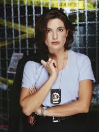 For more than 17 years, mariska hargitay has played the most badass detective in you can practically pinpoint the year an episode aired just based on benson's hairstyle alone, which leaves us wondering when she even has time to. Law And Order Svu S Olivia Benson Has Been A Stealth Style Icon For Years Vogue
