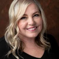 Dawn Lindsey's Instagram, Twitter & Facebook