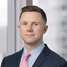 Brett Farrell's Instagram, Twitter & Facebook