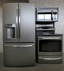 What S Hot In The Kitchen This Year Slate Appliances Home Home Kitchens