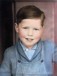 I used to go to a club in Hayes where there was music and jiving. I can't  remember exactly where, maybe the Catholic hall? Long John Baldrey sang  there and Rod Stewart