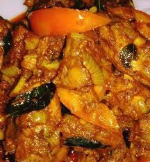 Nasi goreng yang ini bukan nasi goreng biasa. Ayam Goreng Kari