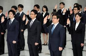 변호사 단체 tbs, 고액 출연자 공개해라 행정심판 청구 ; ì§ì—… ì•„ë‹Œ ìžê²©ì¦ ëœ ë³€í˜¸ì‚¬ ì§„ì¶œ ê²½ë¡œ ë‹¤ì–'í•´ì¡Œë‹¤
