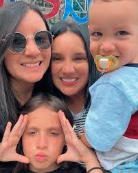 Mary Matheus's Instagram, Twitter & Facebook