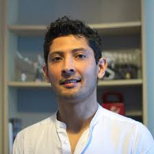 Casado con victoria eugenia fajardo, padre de maría camila y miembro de una familia de cinco hermanos que fue. Dr Oscar Barragan University Of Oxford Department Of Physics