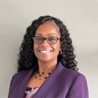 Lisa Donegan's Instagram, Twitter & Facebook